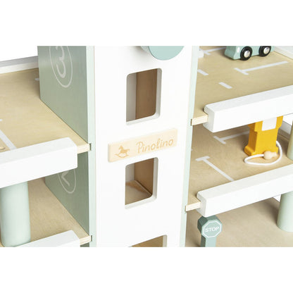 Montessori houten garage van het merk Pinolino